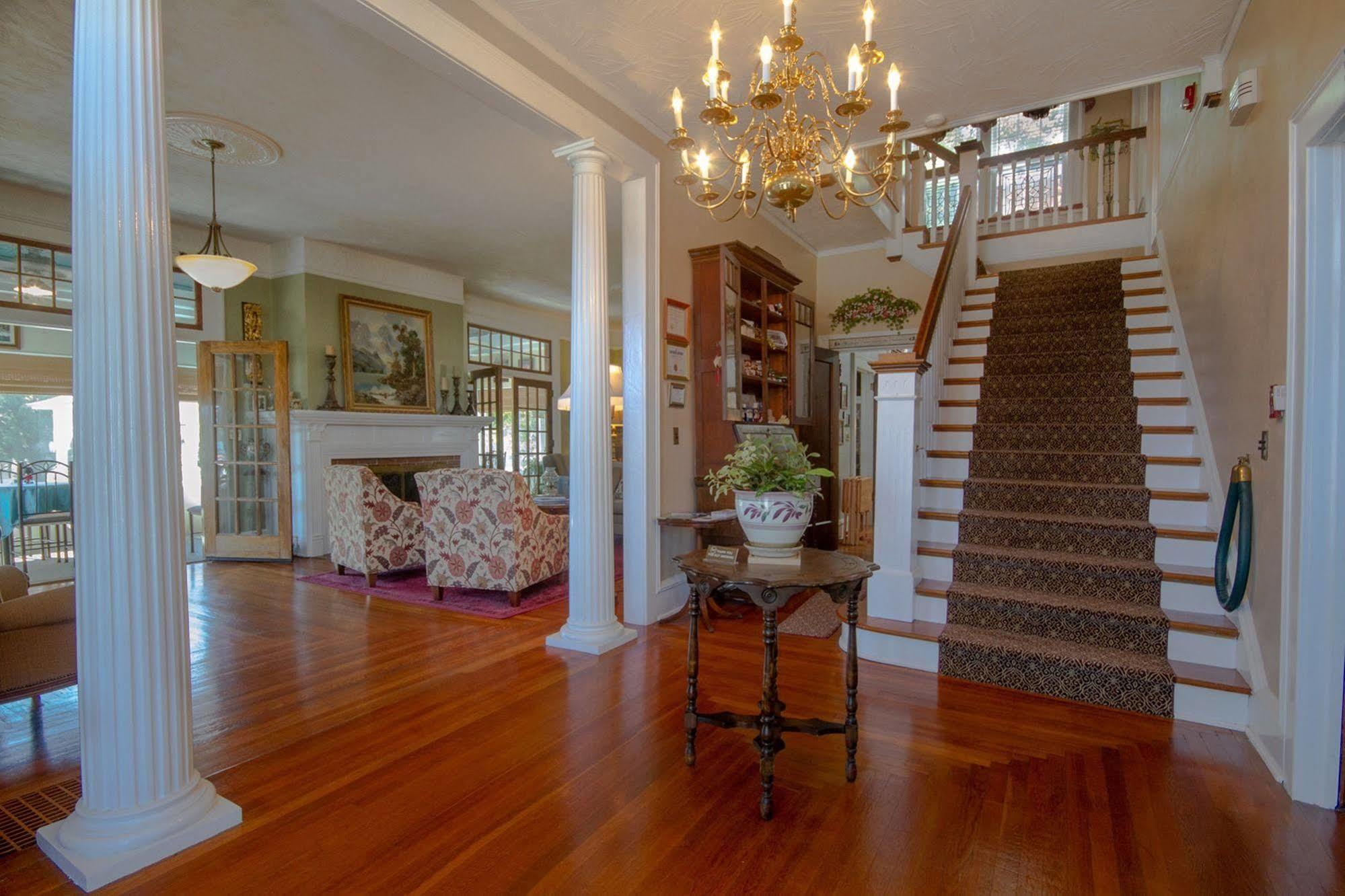 Dickey House Bed And Breakfast Marshfield Eksteriør billede