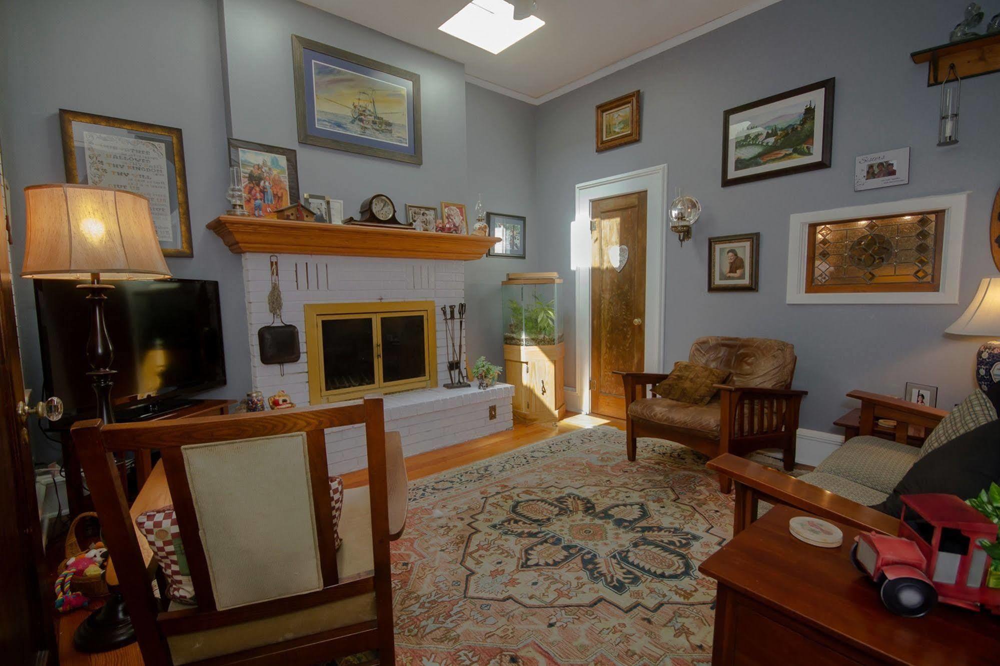 Dickey House Bed And Breakfast Marshfield Eksteriør billede